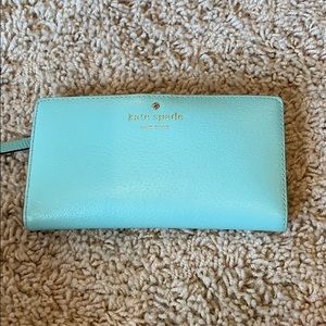 don’t use anymore but great wallet!